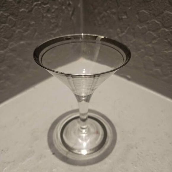 Dorothy Thorpe Silver Rim Martini Glass 5" x 3" - Picture 2 of 5